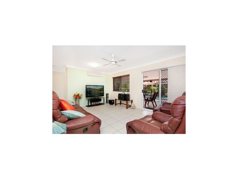 10 Joshua Court, Bushland Beach QLD 4818