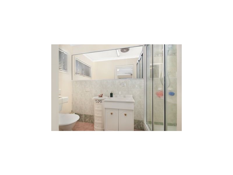 10 Joshua Court, Bushland Beach QLD 4818