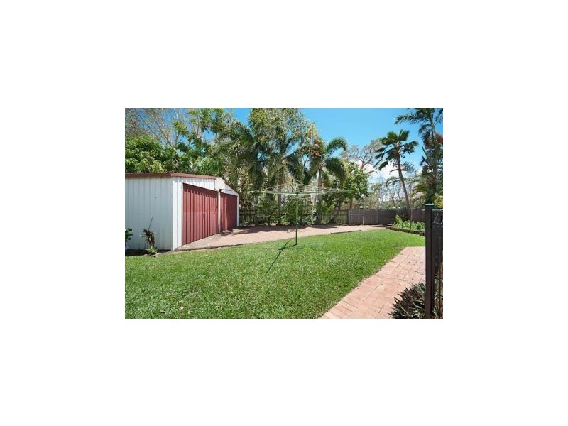 10 Joshua Court, Bushland Beach QLD 4818