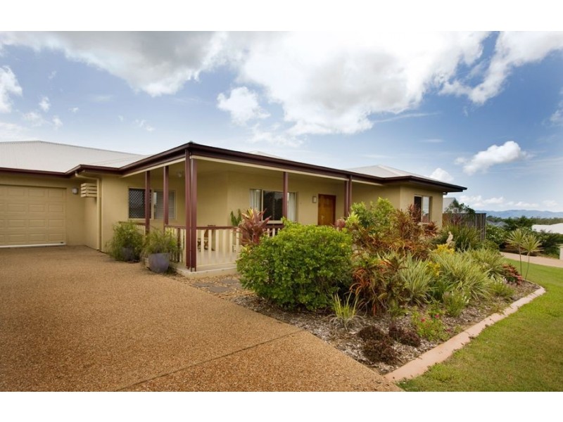 10 Genesta Court, Bushland Beach QLD 4818