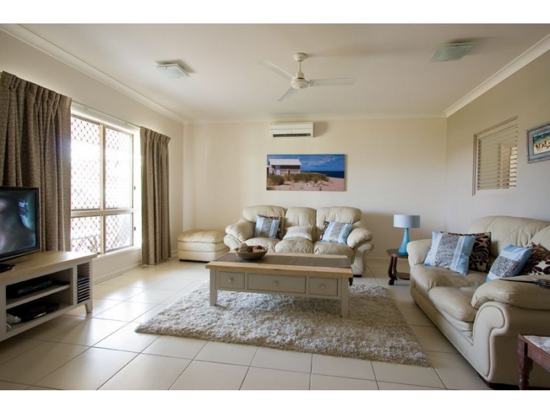 10 Genesta Court, Bushland Beach QLD 4818