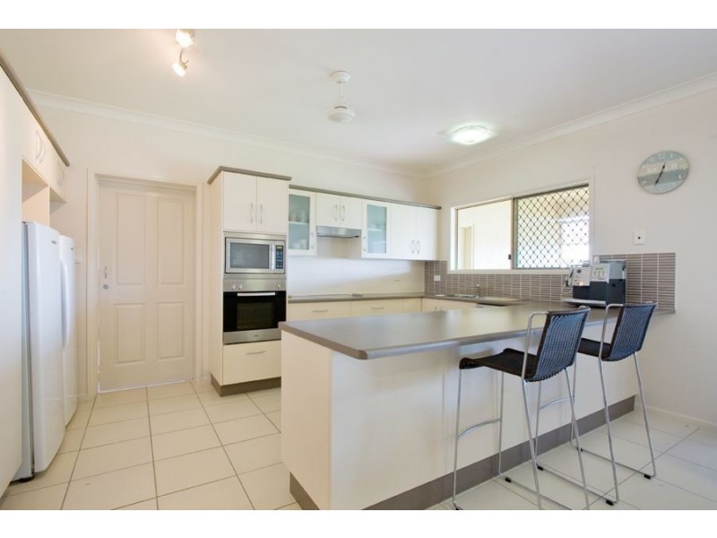 10 Genesta Court, Bushland Beach QLD 4818