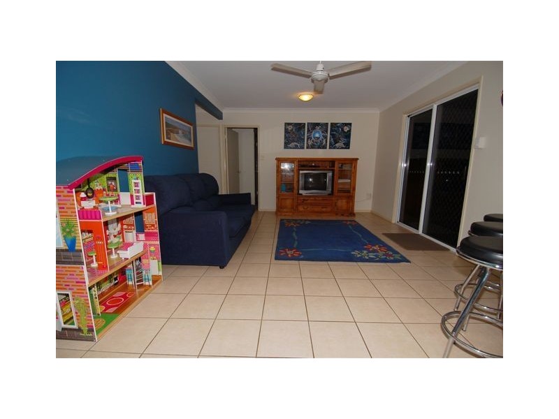 117 Coutts Drive, Bushland Beach QLD 4818