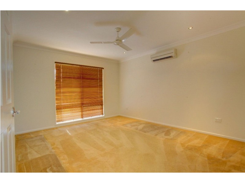7 Anchorage Circuit, Bushland Beach QLD 4818
