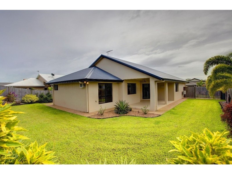 7 Anchorage Circuit, Bushland Beach QLD 4818