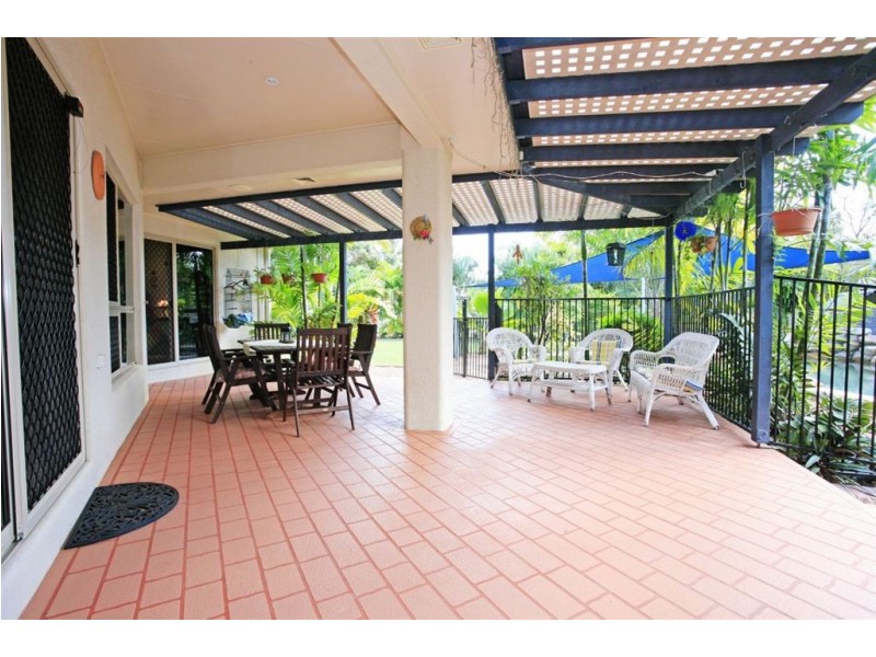 11 Lotus Court, Bushland Beach QLD 4818
