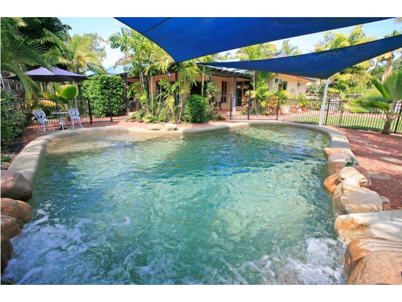 11 Lotus Court, Bushland Beach QLD 4818
