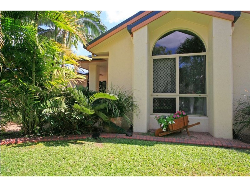 11 Lotus Court, Bushland Beach QLD 4818