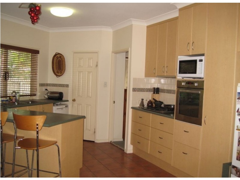 17 Mahogany Court, Bushland Beach QLD 4818