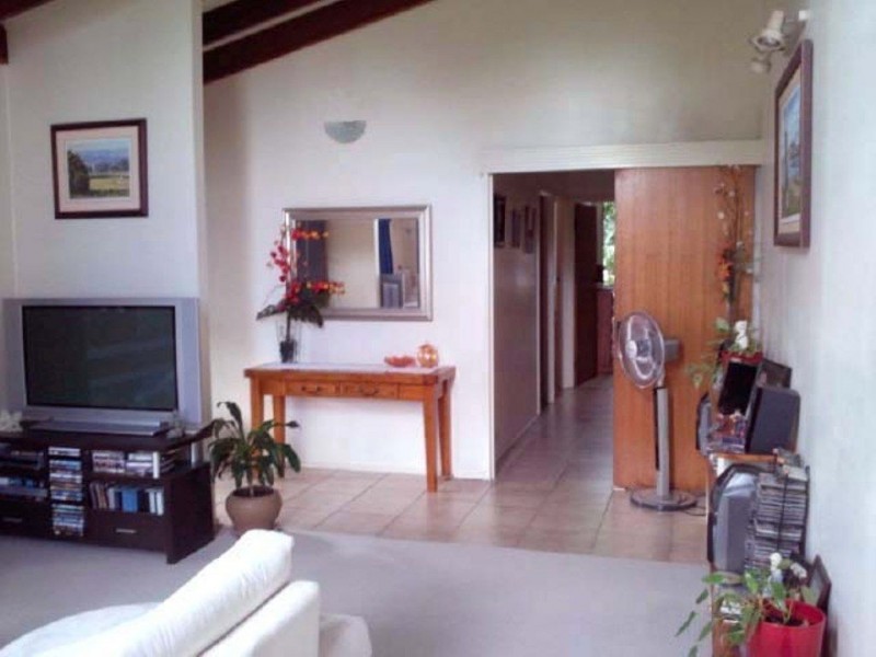 8 Willow Court, Kirwan QLD 4817