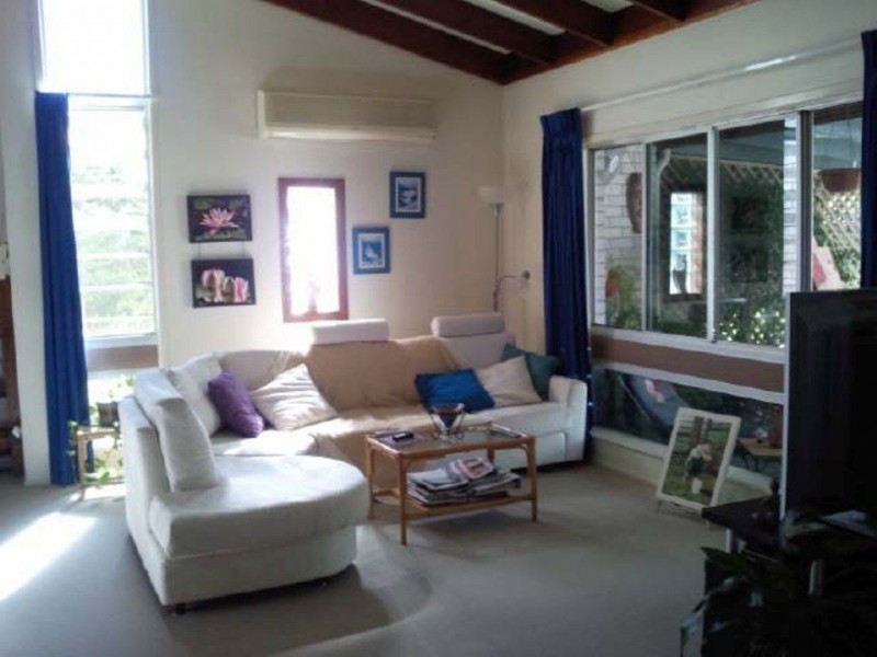 8 Willow Court, Kirwan QLD 4817