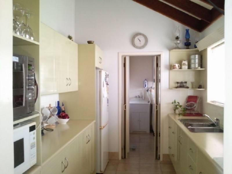 8 Willow Court, Kirwan QLD 4817