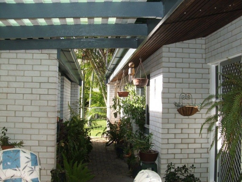 8 Willow Court, Kirwan QLD 4817