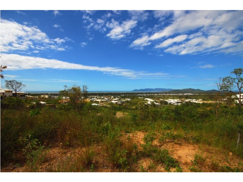 66 Goicoechea Drive, Bushland Beach QLD 4818