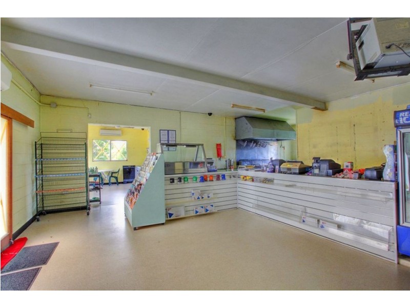 41790 Bruce Highway, Bluewater QLD 4818