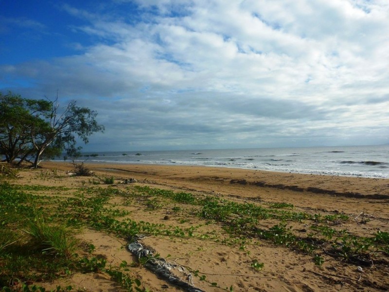 136 Ocean Parade, Balgal Beach QLD 4816