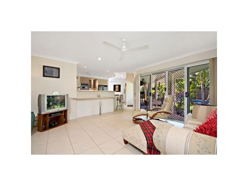 5 Hickory Court, Bushland Beach QLD 4818