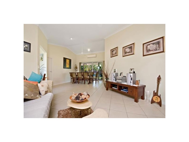 5 Hickory Court, Bushland Beach QLD 4818