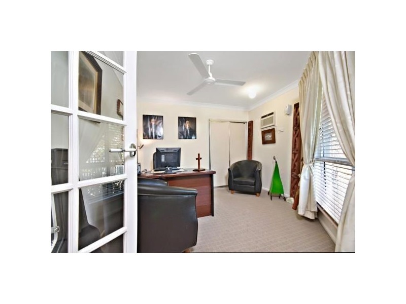 5 Hickory Court, Bushland Beach QLD 4818