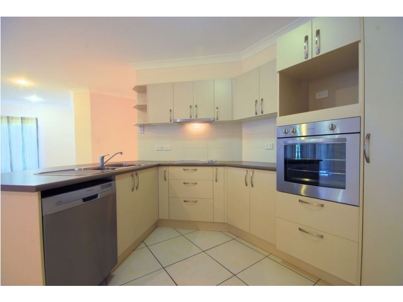 30 Daintree Drive, Bushland Beach QLD 4818