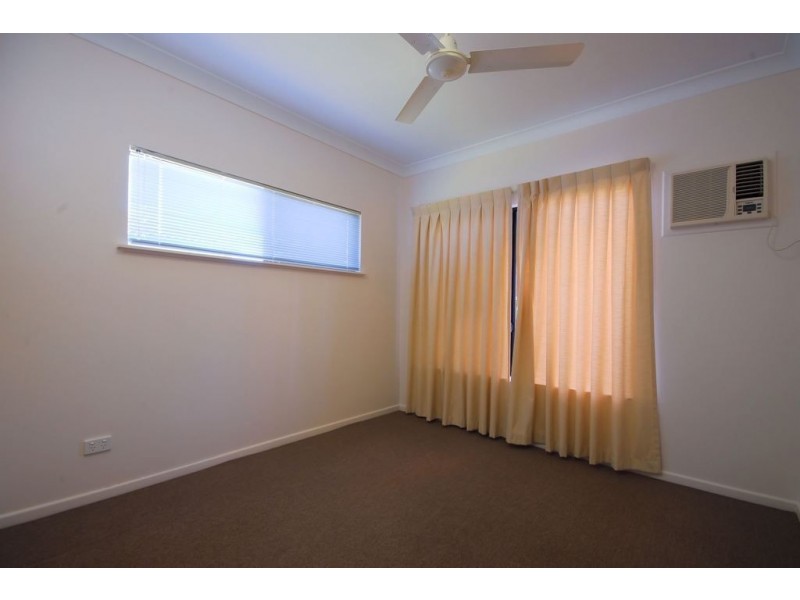 30 Daintree Drive, Bushland Beach QLD 4818