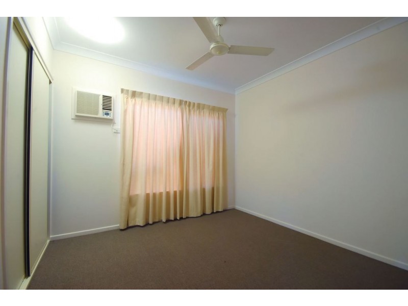 30 Daintree Drive, Bushland Beach QLD 4818