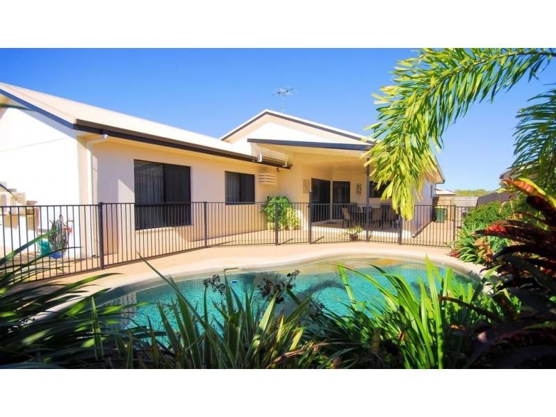 2 Littabella Place, Bushland Beach QLD 4818