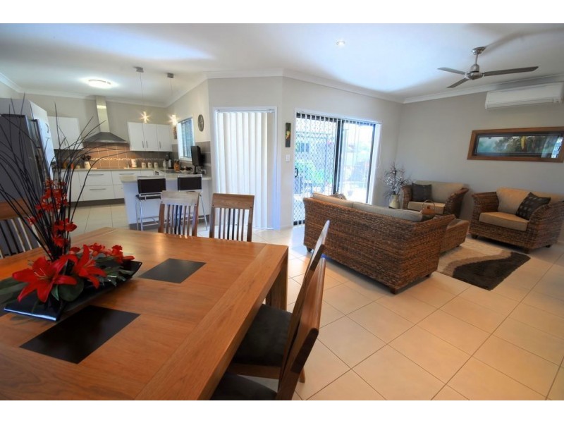 2 Littabella Place, Bushland Beach QLD 4818