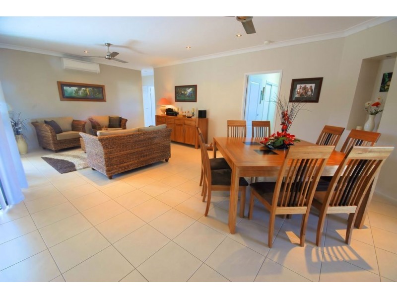 2 Littabella Place, Bushland Beach QLD 4818