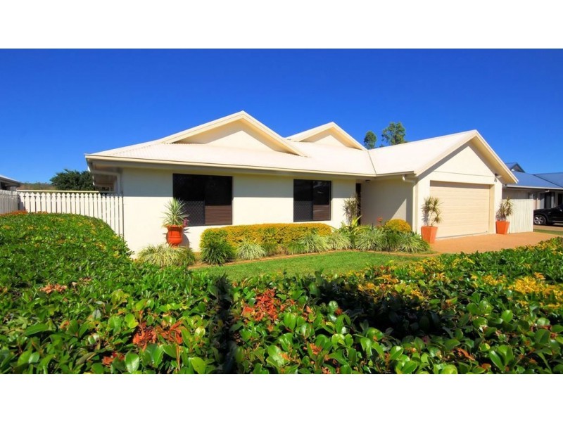 8 Seabrook Circuit, Bushland Beach QLD 4818
