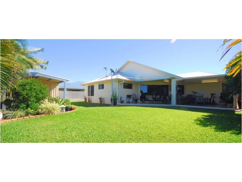 8 Seabrook Circuit, Bushland Beach QLD 4818