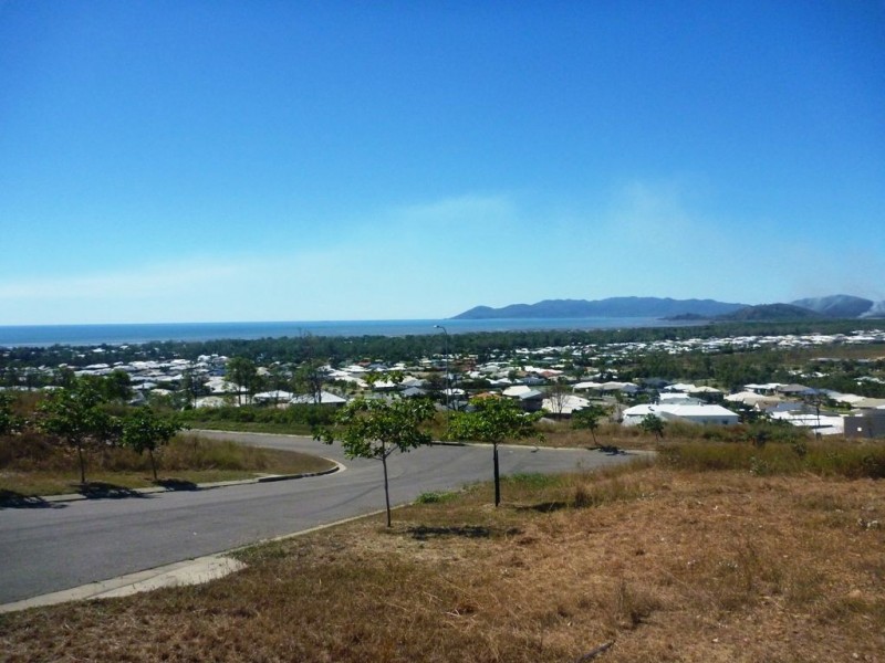 84 Goicoechea Drive, Bushland Beach QLD 4818