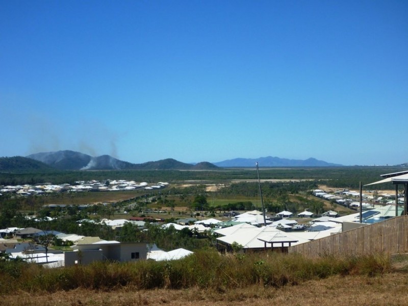 84 Goicoechea Drive, Bushland Beach QLD 4818