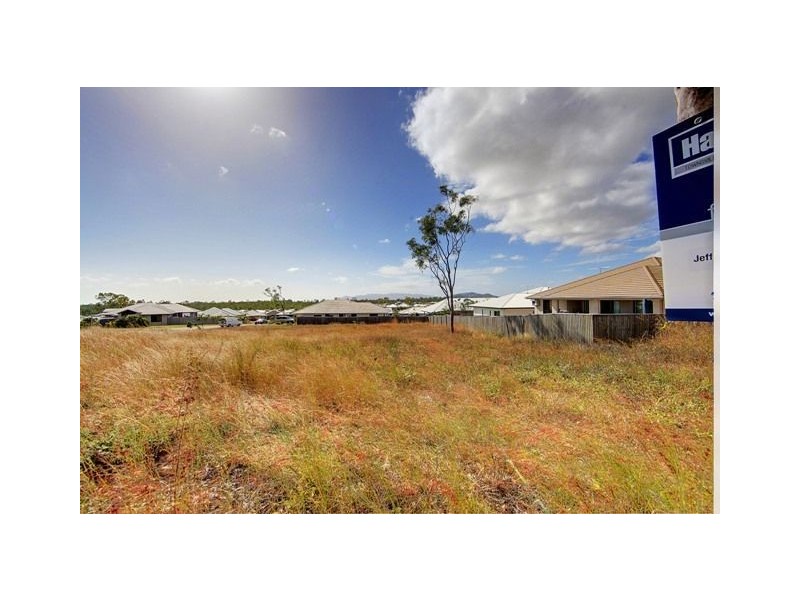 46 Shutehaven Circuit, Bushland Beach QLD 4818