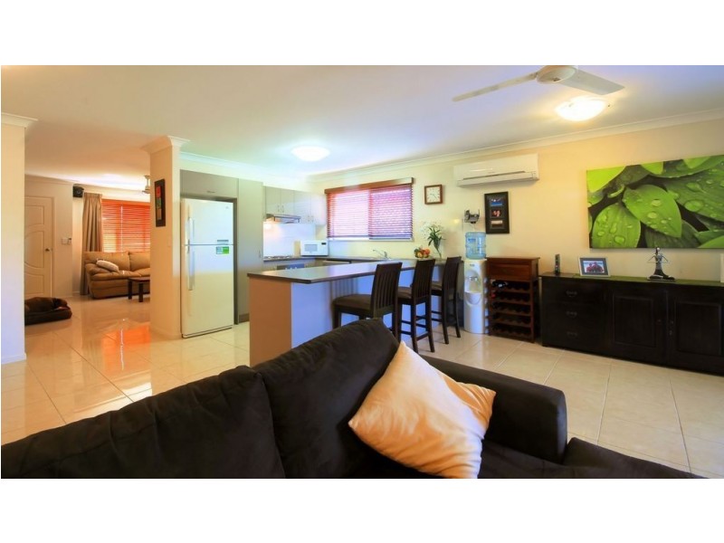 7 Littabella PLace, Bushland Beach QLD 4818