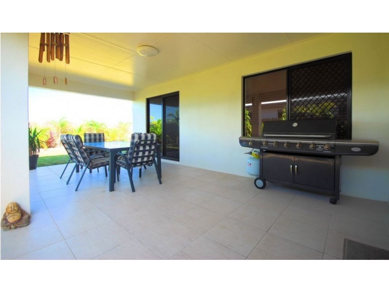 7 Littabella PLace, Bushland Beach QLD 4818