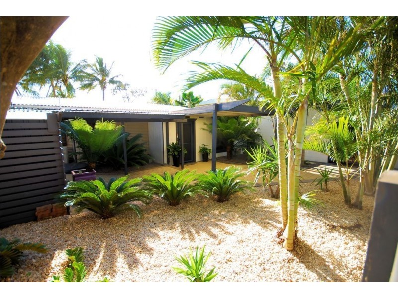 117 Cay Street, Saunders Beach QLD 4818