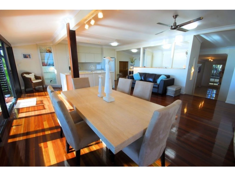 117 Cay Street, Saunders Beach QLD 4818