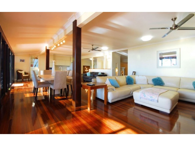 117 Cay Street, Saunders Beach QLD 4818