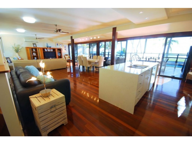 117 Cay Street, Saunders Beach QLD 4818