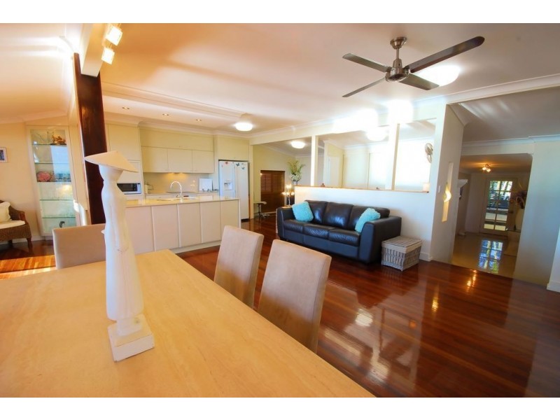 117 Cay Street, Saunders Beach QLD 4818