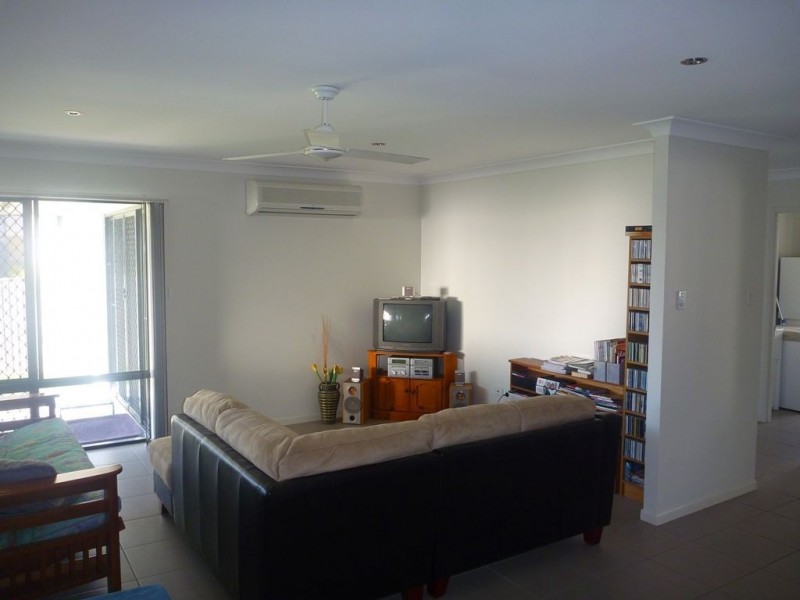 11 Helvellyn Street, Bushland Beach QLD 4818