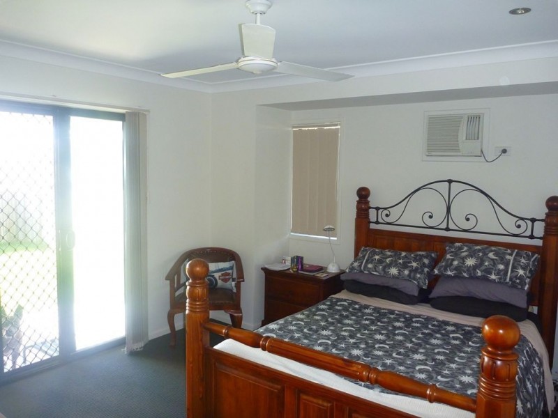 11 Helvellyn Street, Bushland Beach QLD 4818