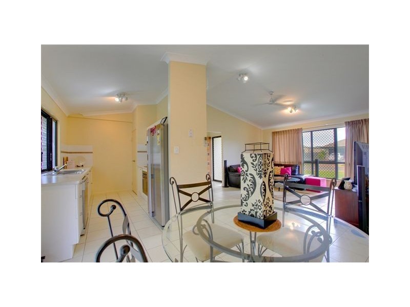 24 Kinnardy Street, Burdell QLD 4818