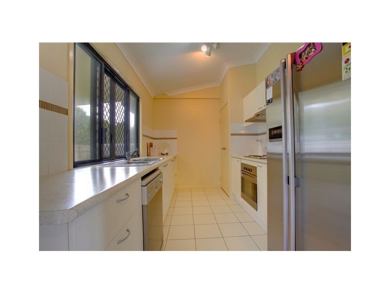 24 Kinnardy Street, Burdell QLD 4818