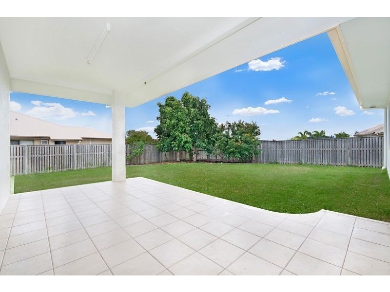 6 Woodwark Drive, Bushland Beach QLD 4818