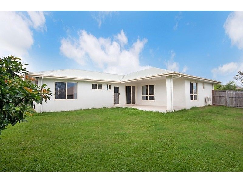 6 Woodwark Drive, Bushland Beach QLD 4818
