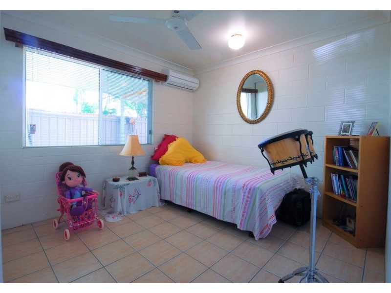 157 Ocean Pde, Balgal Beach QLD 4816