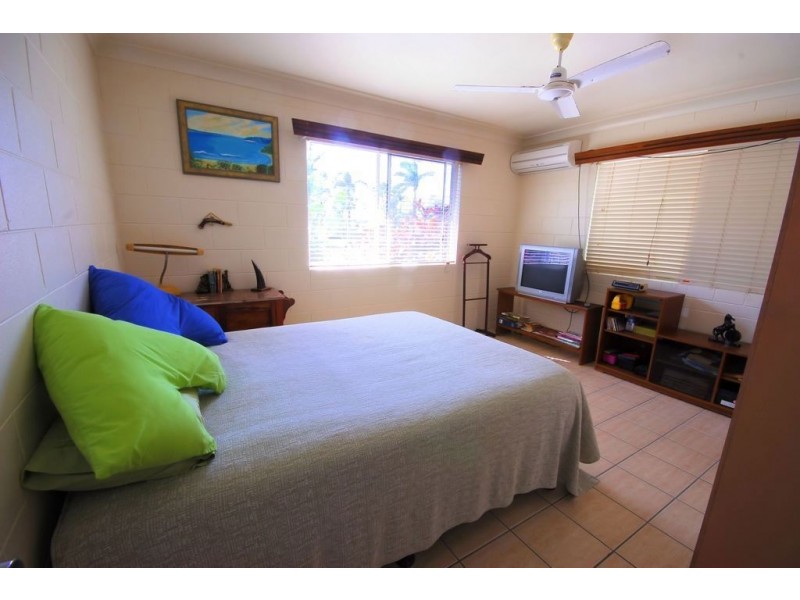157 Ocean Pde, Balgal Beach QLD 4816