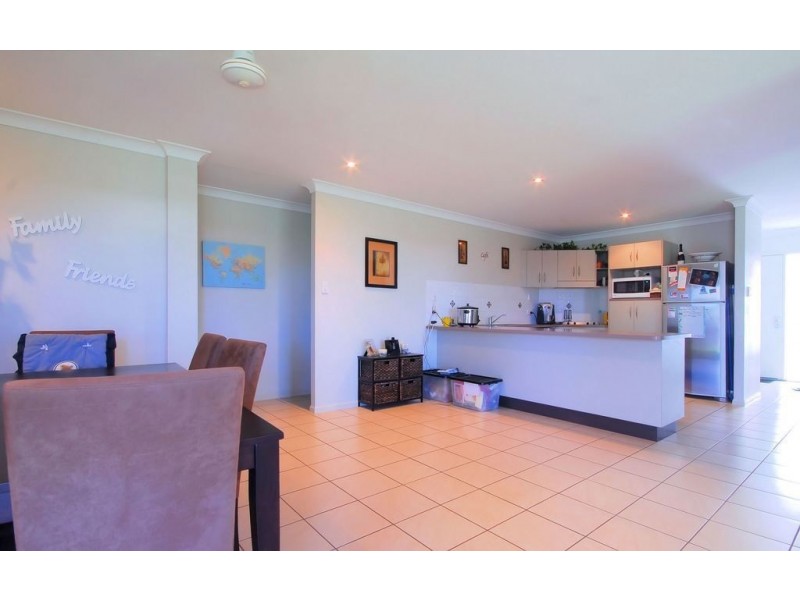 12 Dungurra Place, Bushland Beach QLD 4818